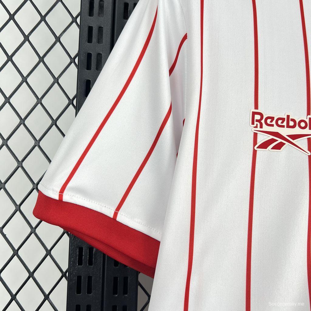 قميص فريق مينس أمريكا دي كالي للعب خارج أرضه لموسم 2026/27