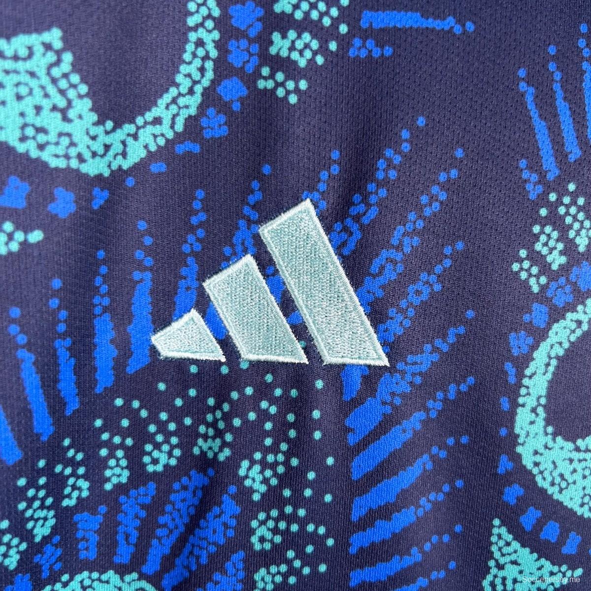 23/23 قميص ليدز يونايتد خارج الديار 23/23
