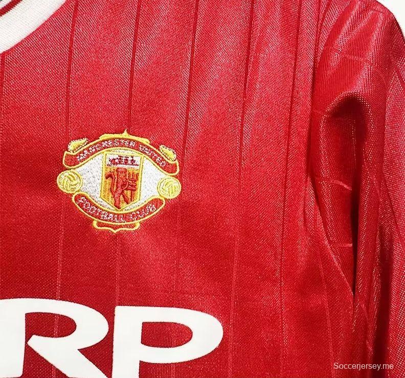 قميص بأكمام طويلة الأكمام ريترو 82/83 مانشستر يونايتد
