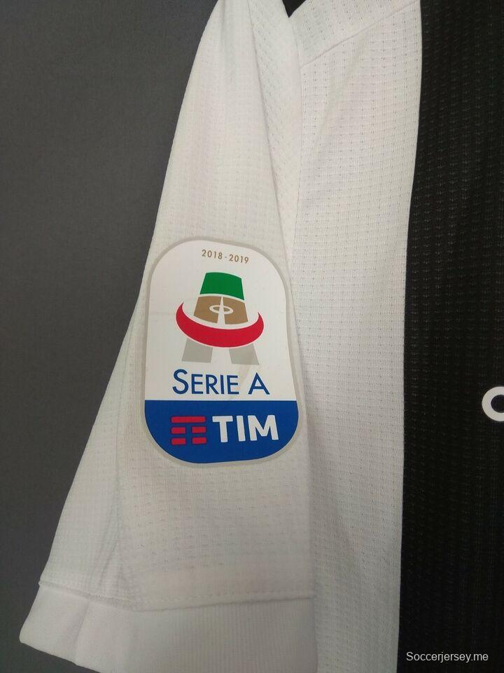 قميص يوفنتوس ريترو 18/19 18/19 قميص فريق يوفنتوس الرئيسي
