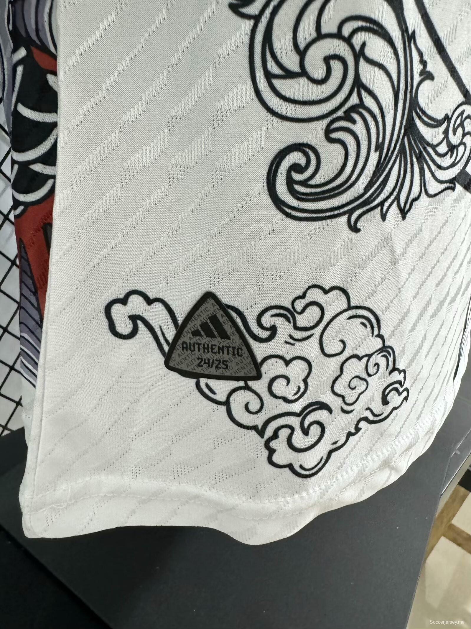 إصدار اللاعب 2024 قميص اليابان الأبيض الخاص 2024
