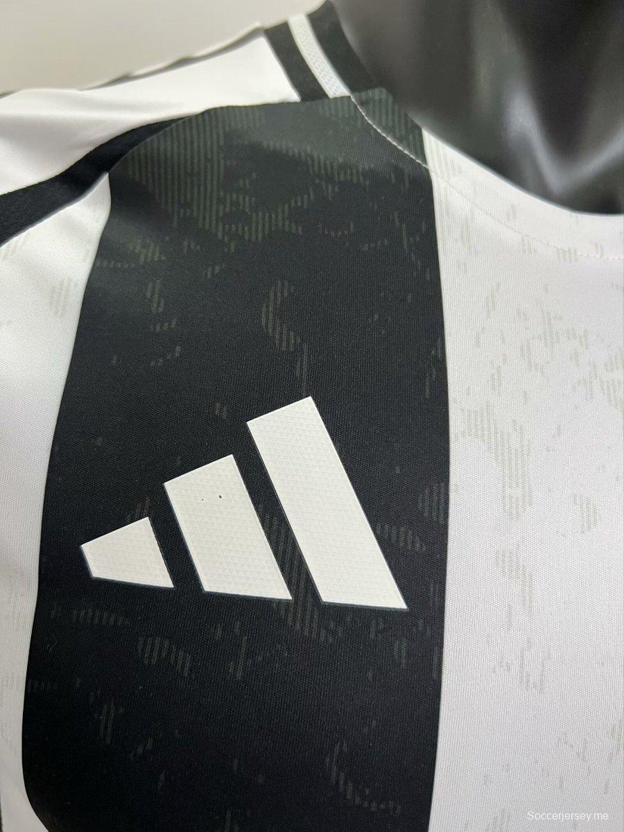 نسخة اللاعب 24/25 قميص فريق يوفنتوس الأساسي 24/25
