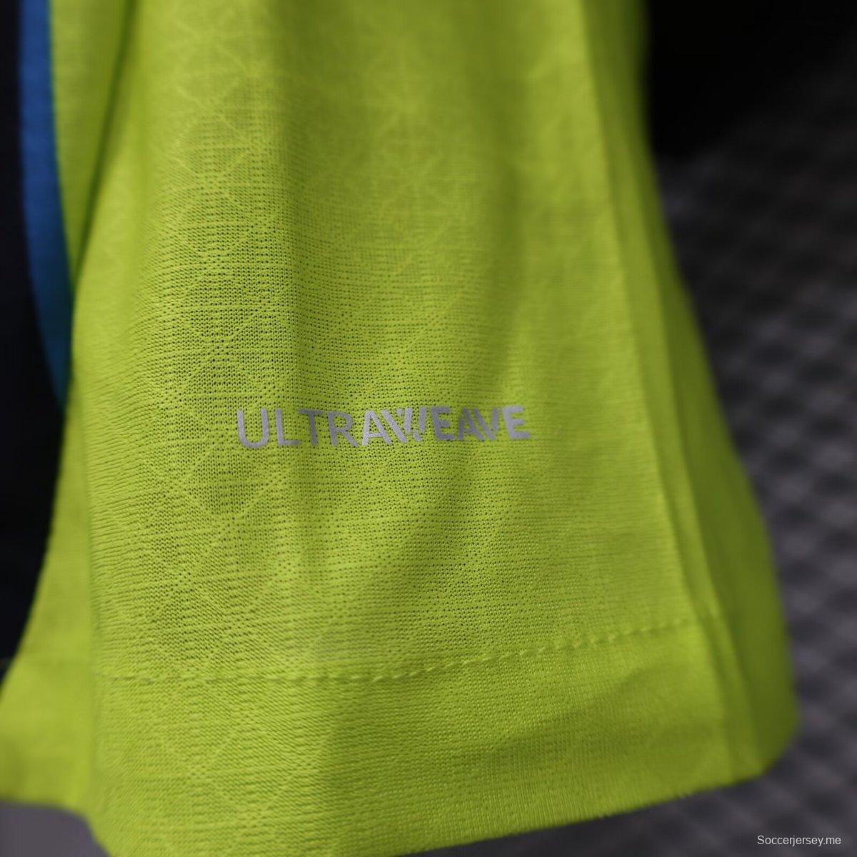 نسخة اللاعب 24/25 قميص مانشستر سيتي الثالث لمانشستر سيتي 24/25
