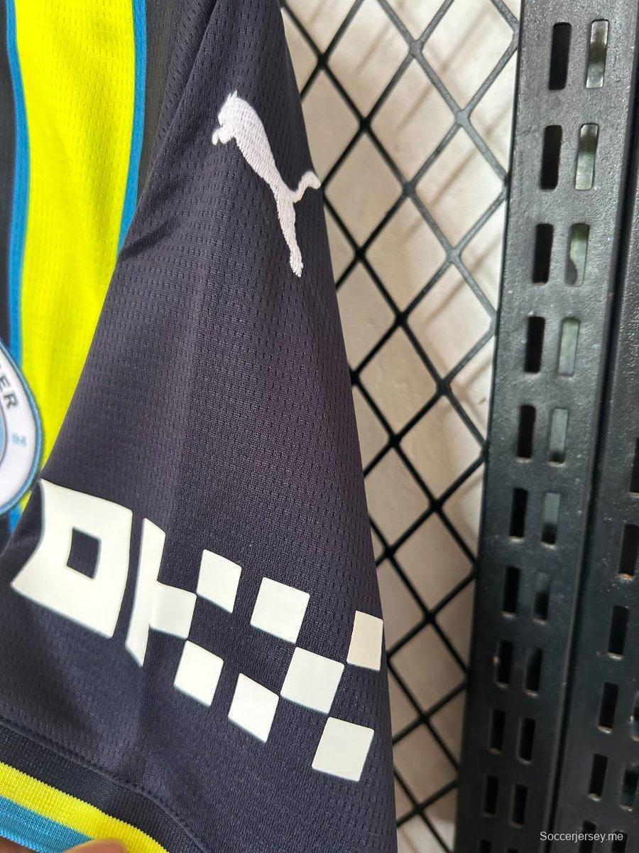 24/25 قميص مانشستر سيتي الأصفر خارج الديار 24/25
