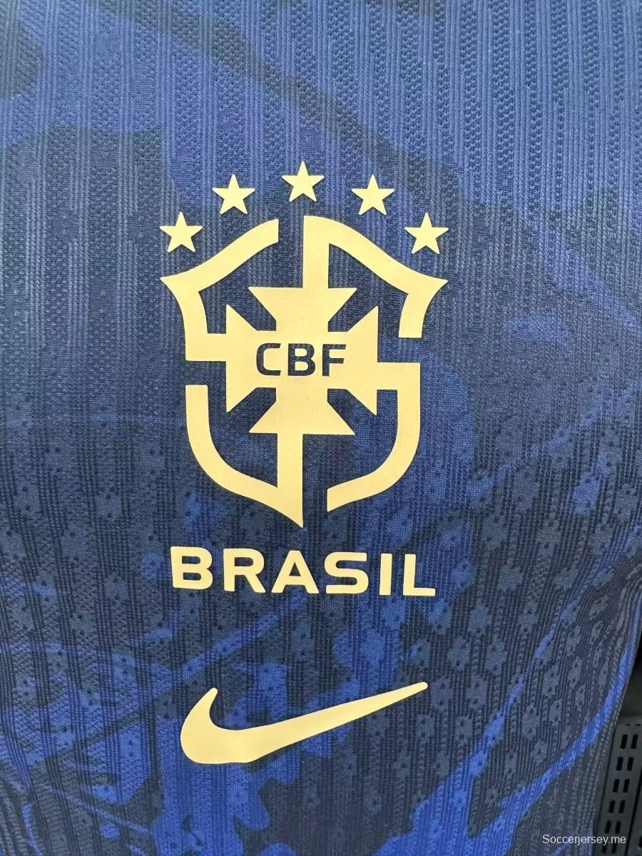 نسخة اللاعب 2024 قميص خاص بالبرازيل 2024 باللون الأزرق الداكن
