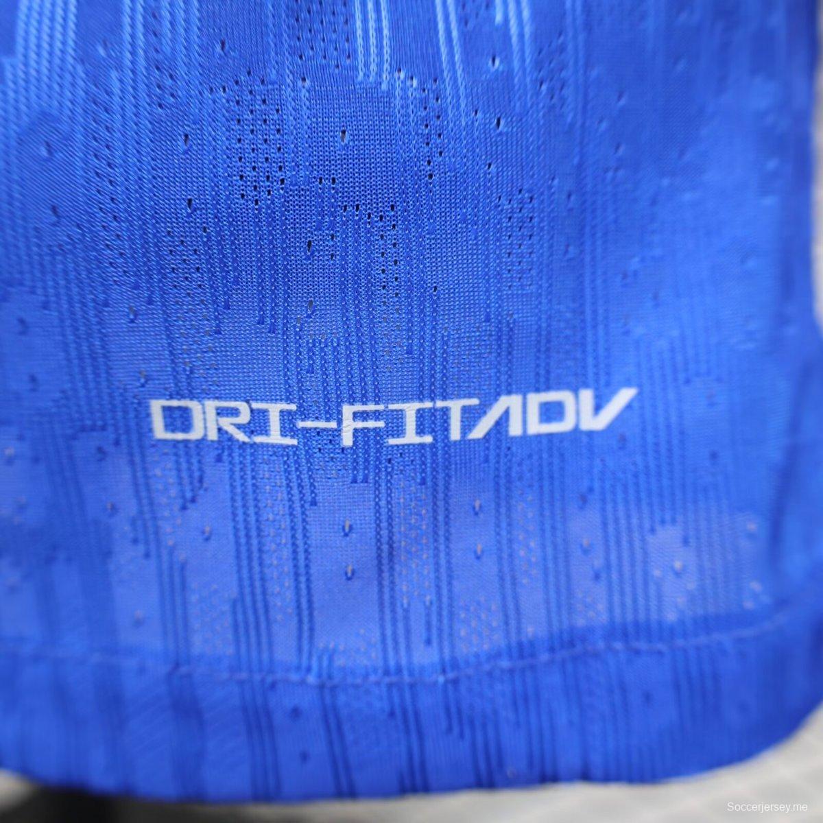 إصدار اللاعب 24/25 قميص باريس سان جيرمان الثالث الأزرق
