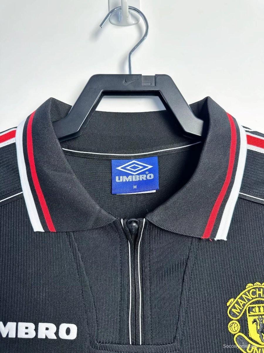 قميص ريترو 98/99 حارس مرمى مانشستر يونايتد باللون الكحلي