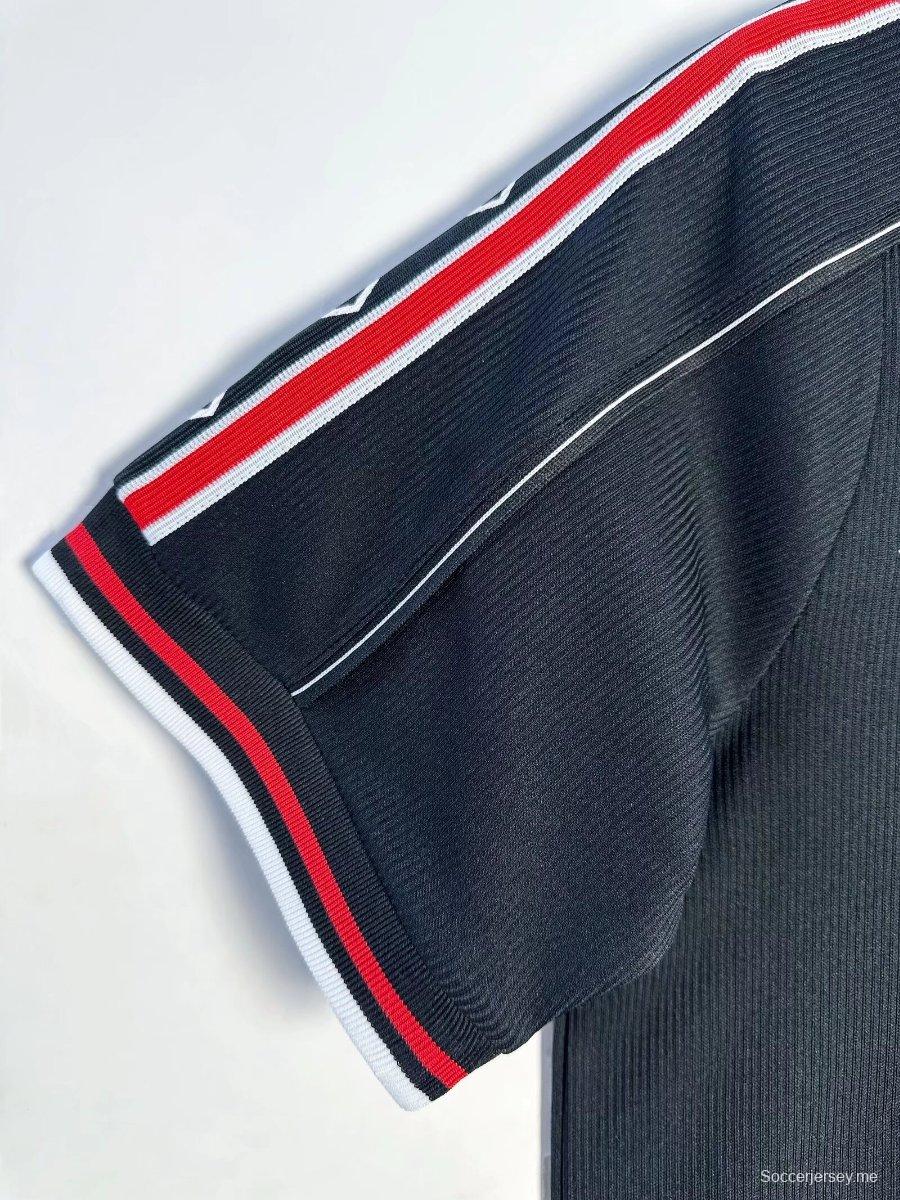 قميص ريترو 98/99 حارس مرمى مانشستر يونايتد باللون الكحلي