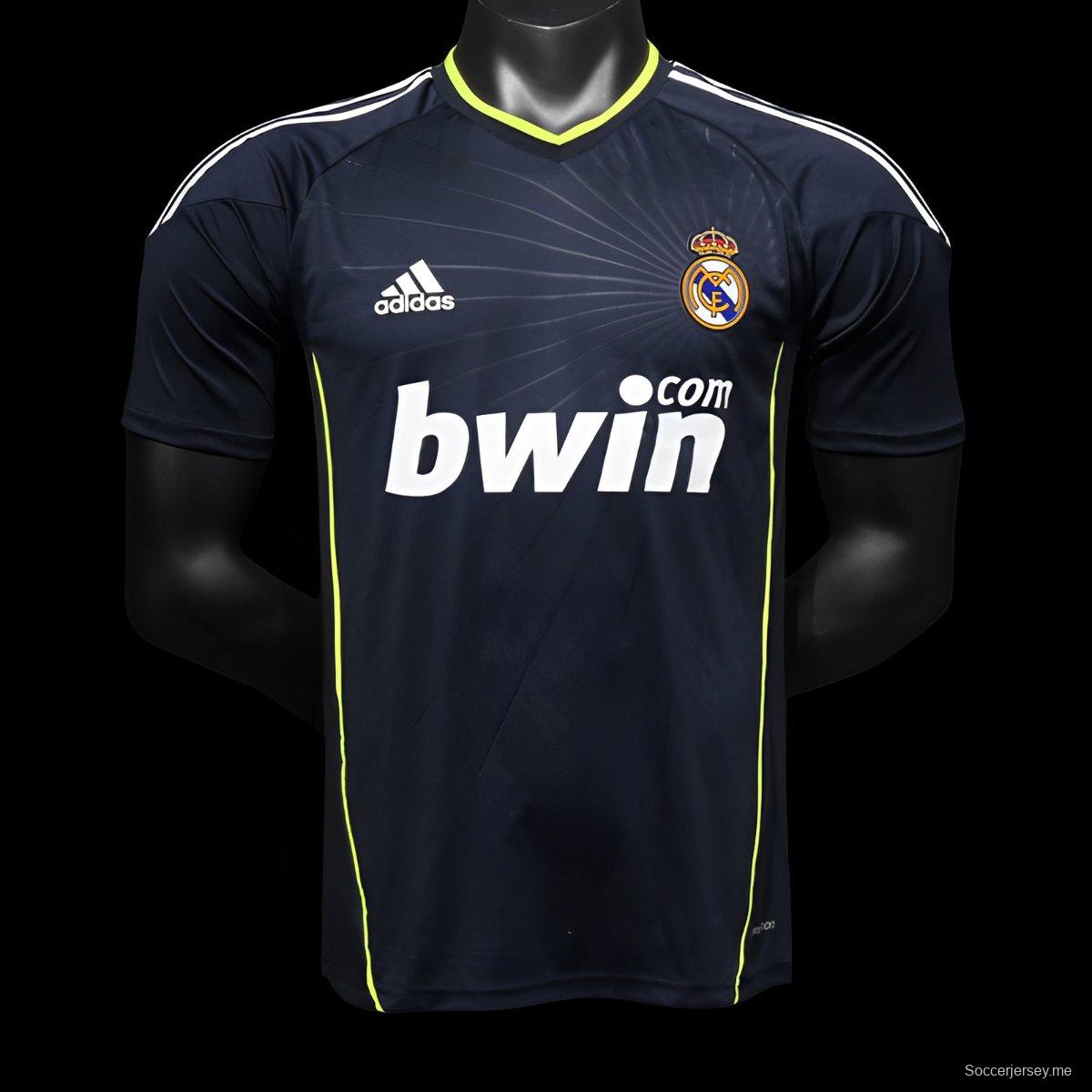 قميص ريترو 09/10 ريال مدريد 09/10 ريال مدريد خارج الديار إصدار اللاعب