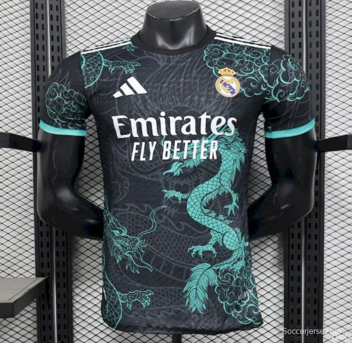 2025/26 نسخة اللاعب 2025/26 قميص ريال مدريد إصدار التنين الأخضر الأسود