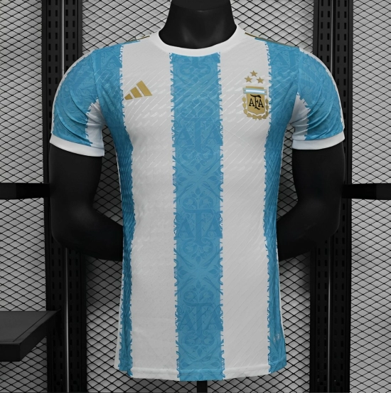 إصدار 25/26 لاعب 25/26 الإصدار الخاص بالأرجنتين