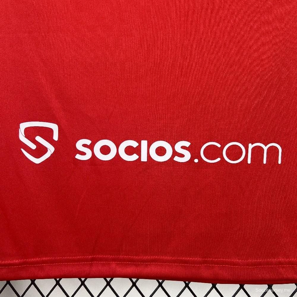 25/26 قميص نادي إشبيلية خارج ملعبه