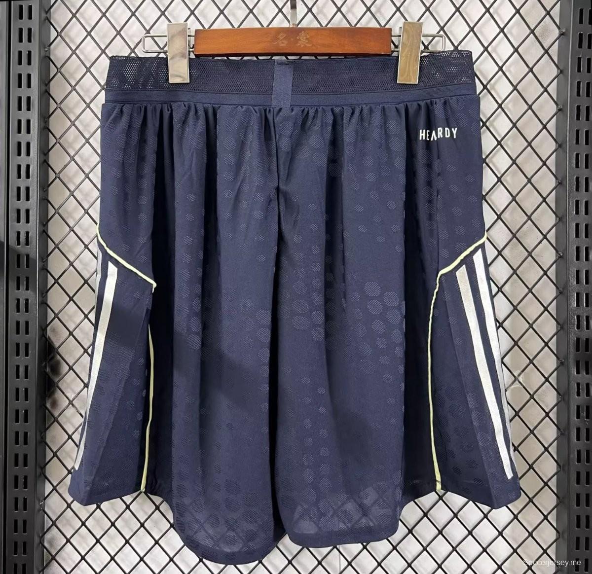 إصدار اللاعب 25/26 شورت ريال مدريد خارج الديار 25/26