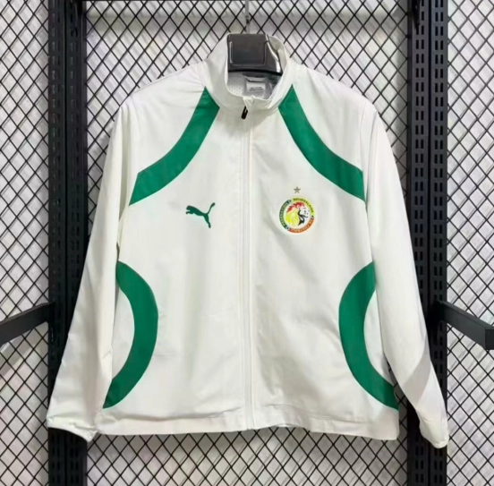 25/26 السنغال أبيض مع سحاب أخضر كامل بسحاب رياح أبيض مع سحاب أخضر