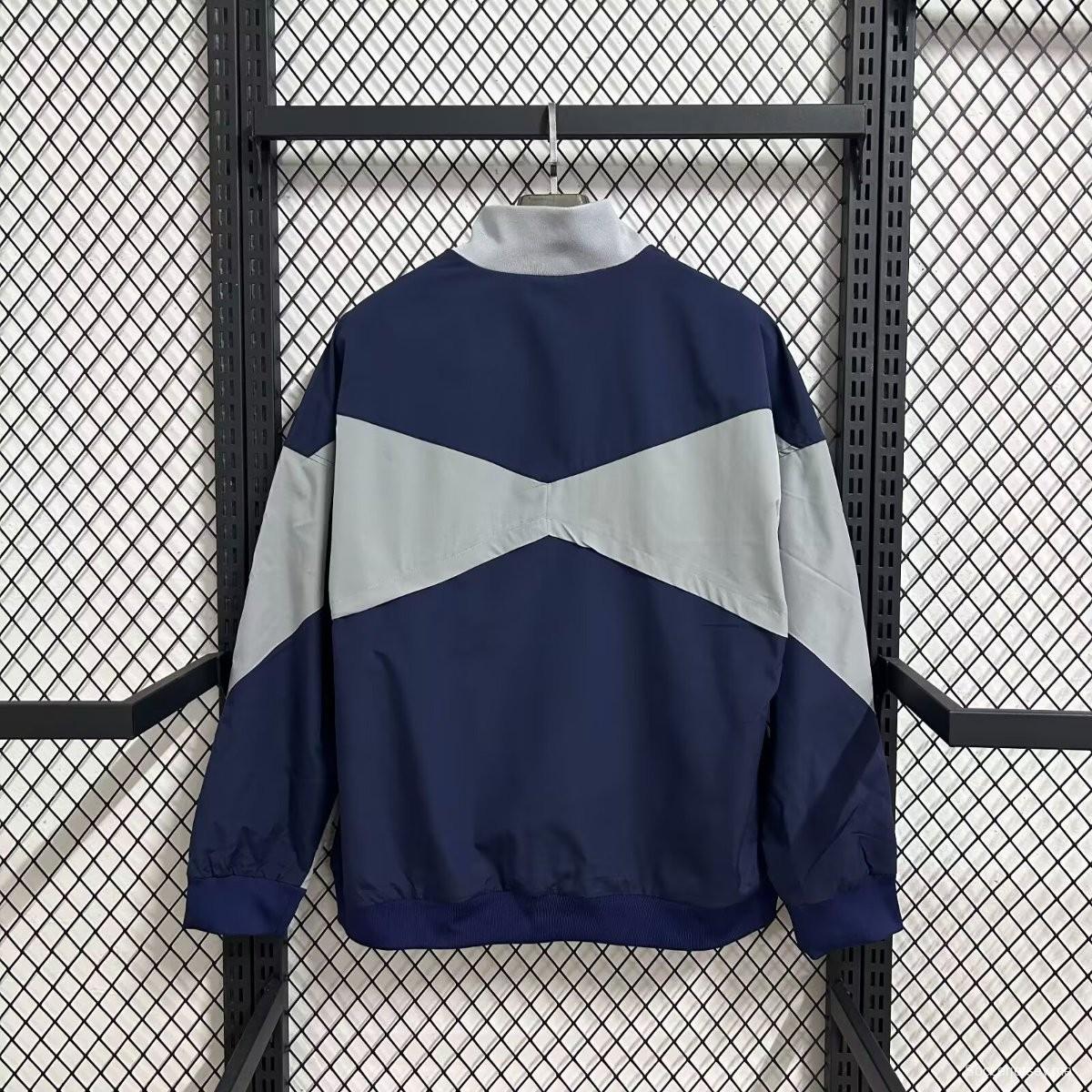 25/26 توتنهام هوتسبير توتنهام هوتسبير بلون أزرق داكن وسحاب كامل