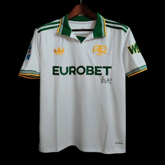 القميص الأبيض الثالث لفريق روما لموسم 2025/2026 مع شعار الراعي الكامل