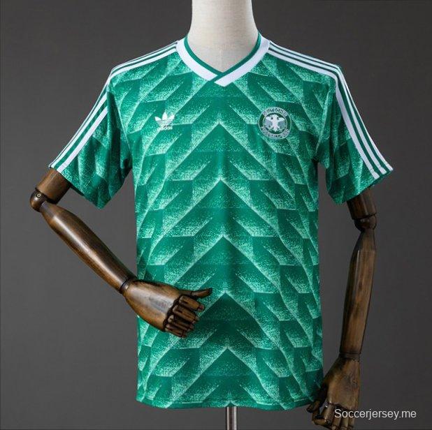 قميص ألمانيا خارج أرضها بنمط كلاسيكي لموسم 90/91
