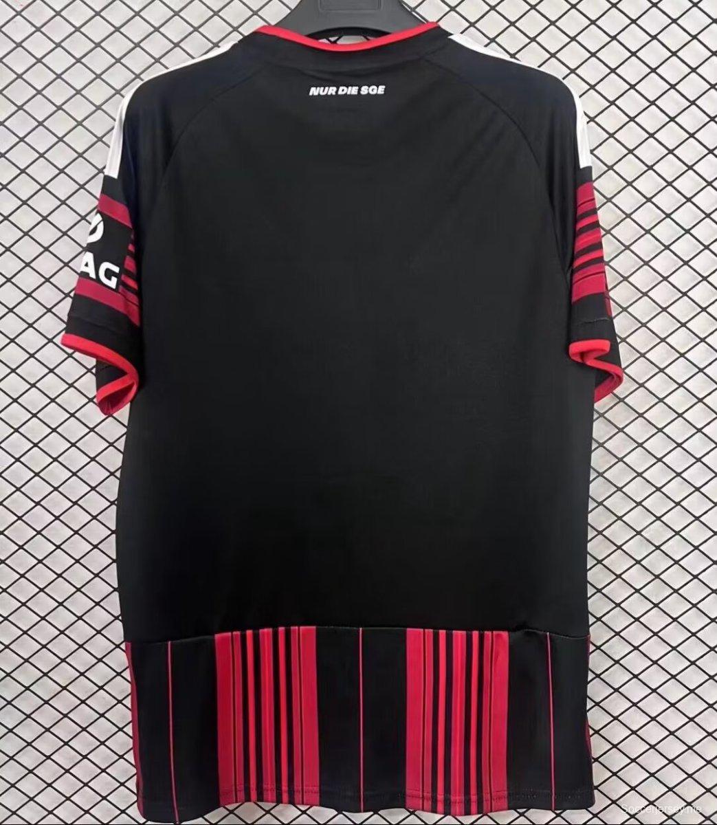 قميص إينتراخت فرانكفورت للعب على أرضه للموسم 2026/2027