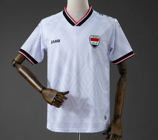القميص الرئيسي لمنتخب العراق لعام 2026